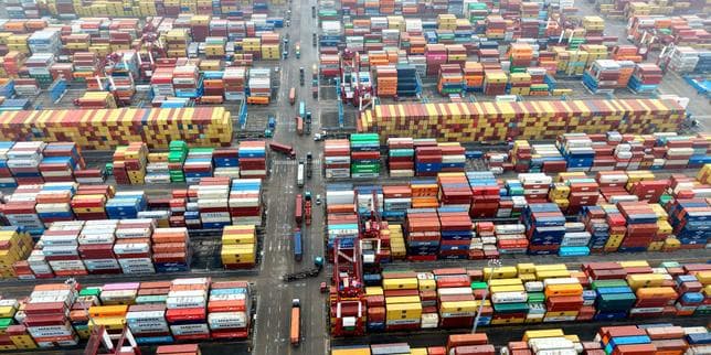 En Chine, le choc pétrolier menace les routiers de chômage technique : « Dans ces conditions, autant laisser le camion au parking »