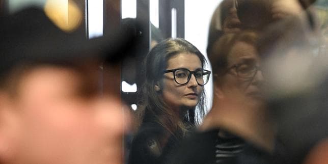 Procès de Vesna en Russie : lourdes peines de prison pour six jeunes opposés à Poutine et à la guerre